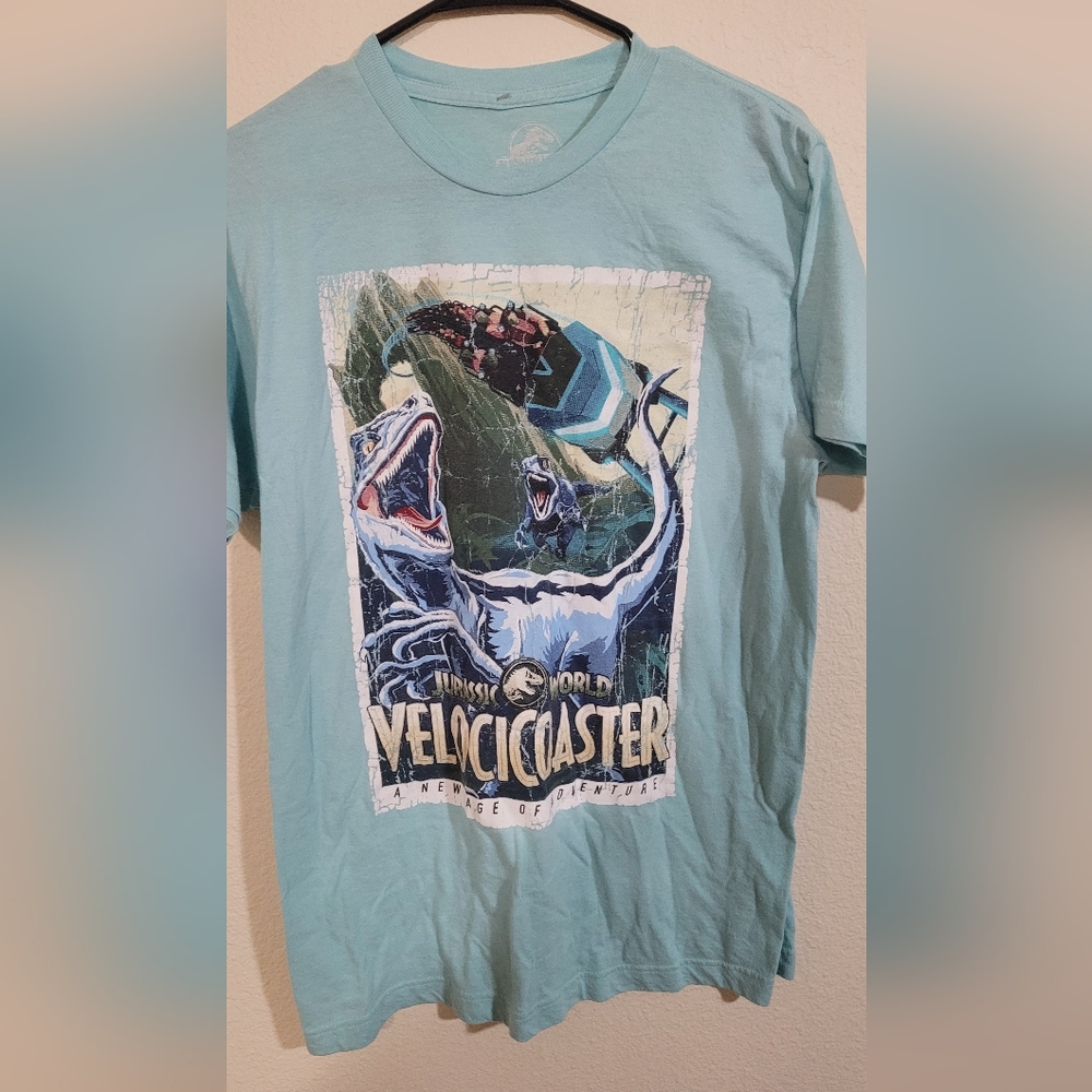 Jurassic World Men's Jurassic Park rollorcoaster  Shirt Size Medium